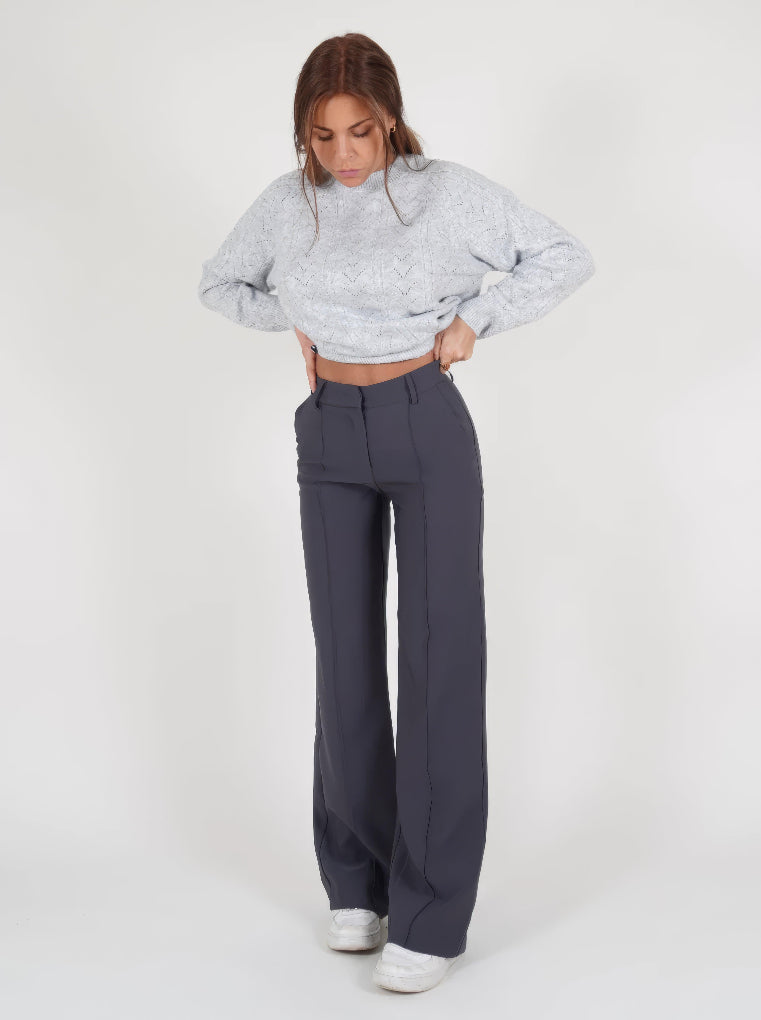 Damenhose mit hoher Taille und weitem Bein