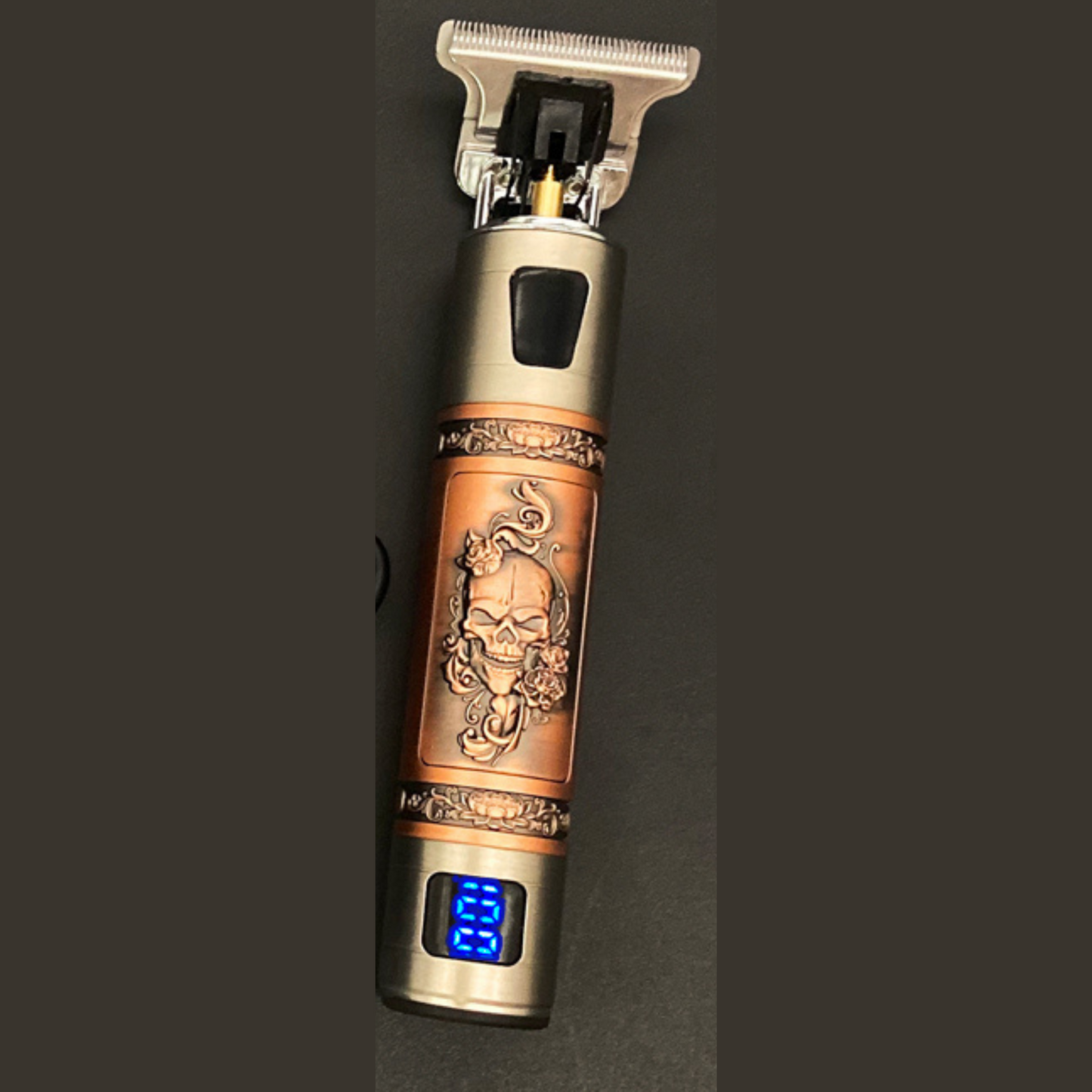 Wiederaufladbarer Haar- und Bartschneider mit Aufsätzen