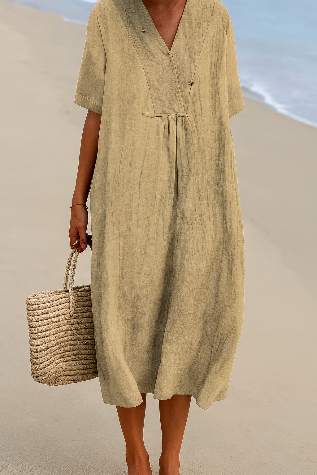 Entspanntes Strandkleid mit V-Ausschnitt und kurzen Ärmeln