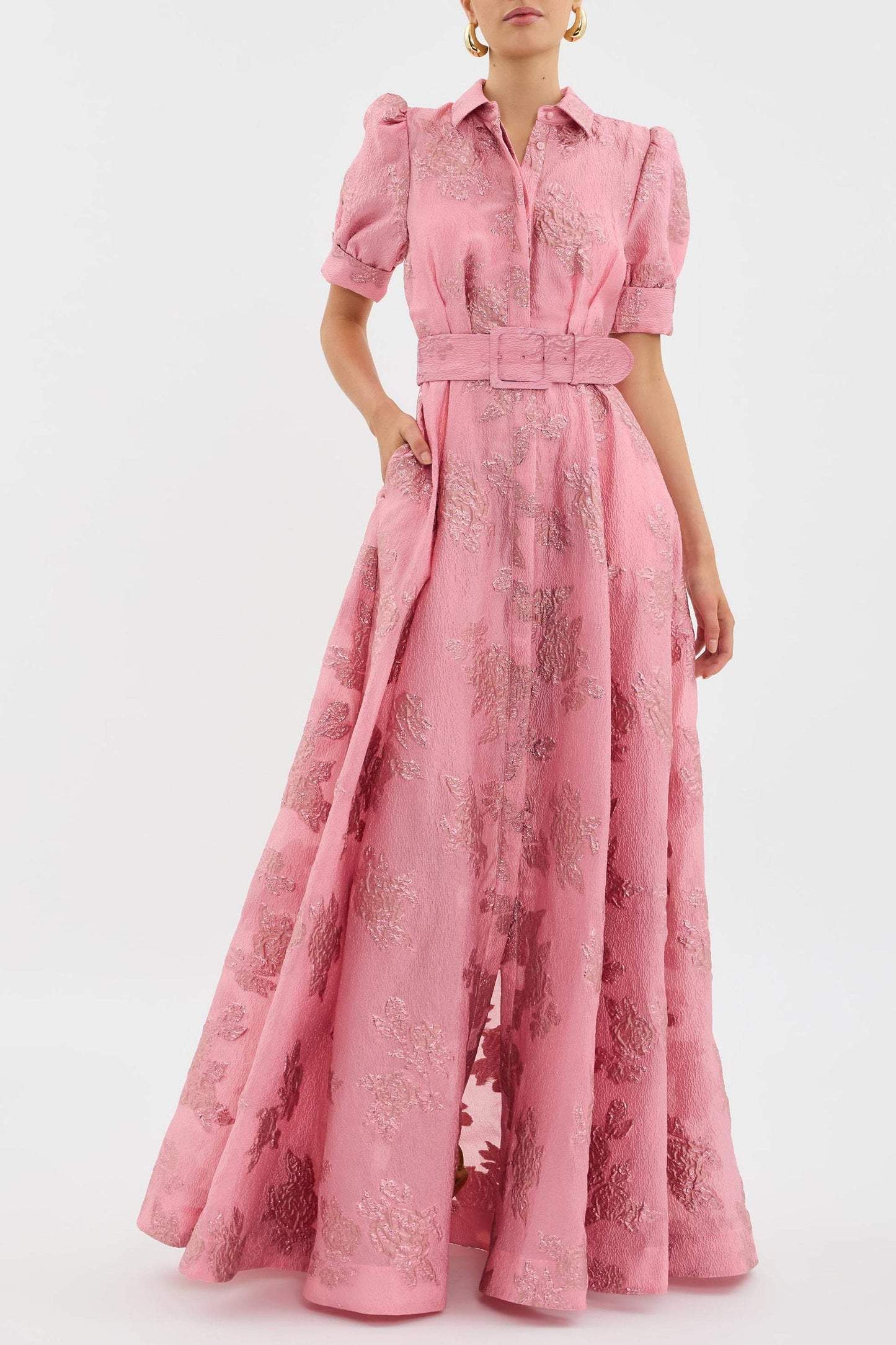 Damenkleid mit kurzen Puffärmeln