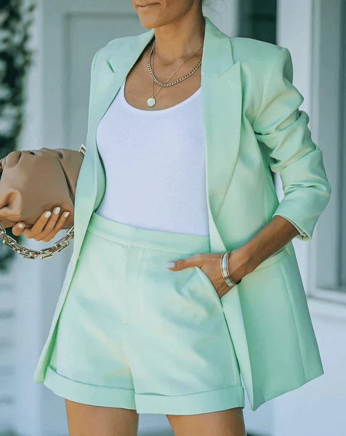 Schickes Blazer-Shorts-Set für Damen