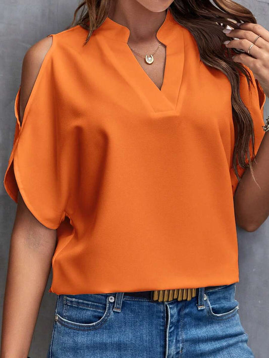 Bluse mit V-Ausschnitt und kurzen ausgestellten Ärmeln