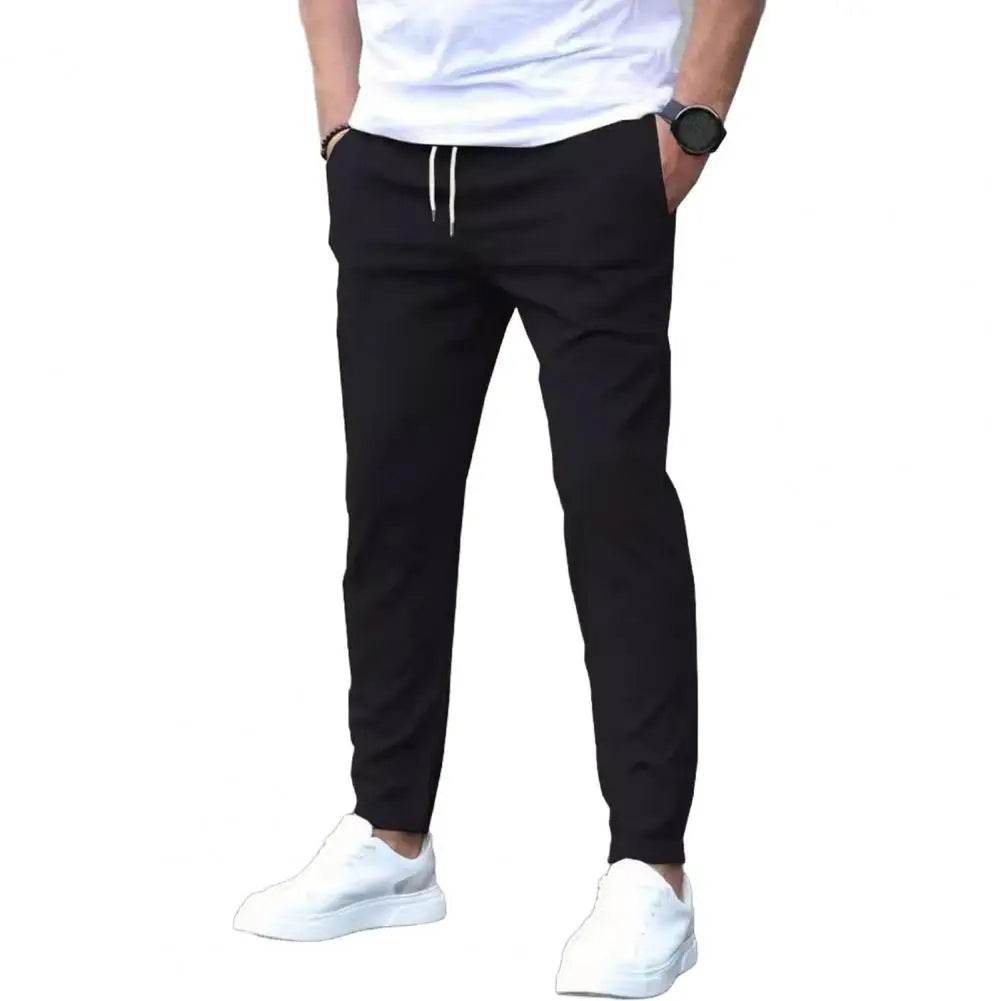 Sportliche Jogginghose mit Taschen und elastischem Bund