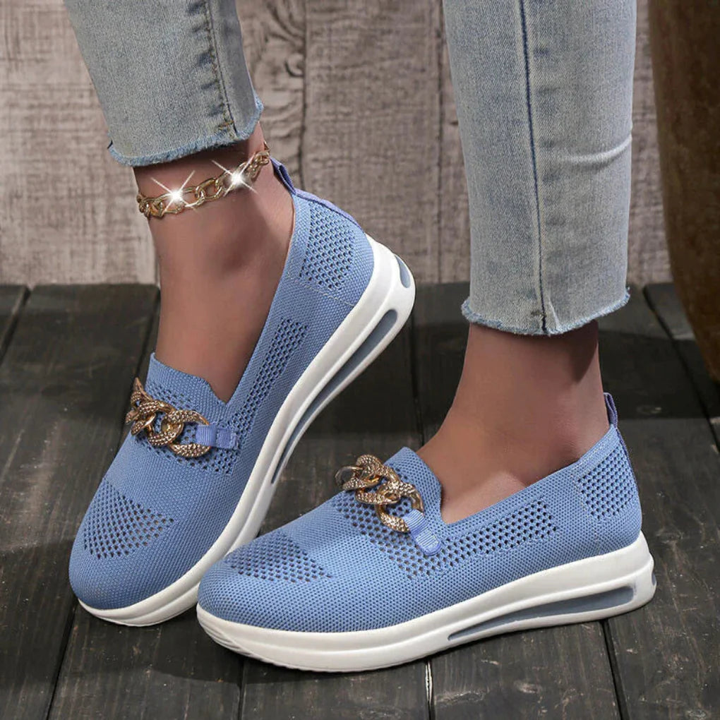 Klassische Slipper für Damen
