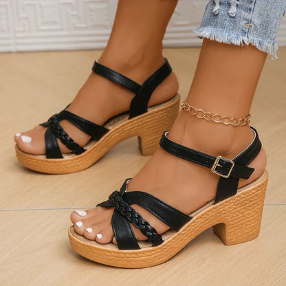 Elegante Gladiator-Sandalen mit klobigem Absatz