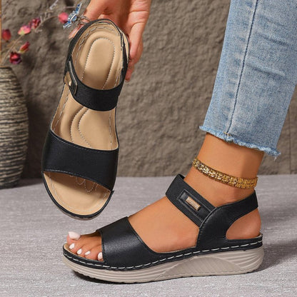 Leichtes Design für ganztägige Sommerschuhe