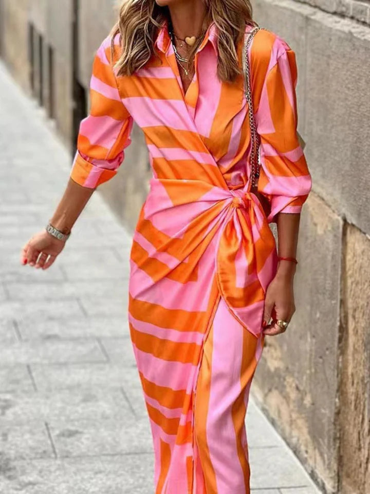 Sommerliches Maxikleid mit Wickeloptik und klassischem Kragen