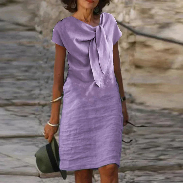 Elegantes figurbetontes Damen-Minikleid mit kurzen Ärmeln