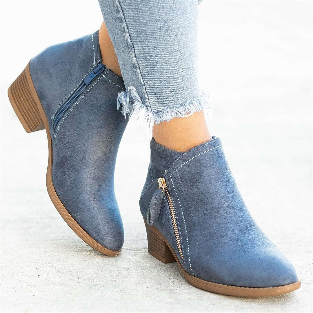Blaue orthopädische Lederstiefel mit Absatz und Reißverschluss