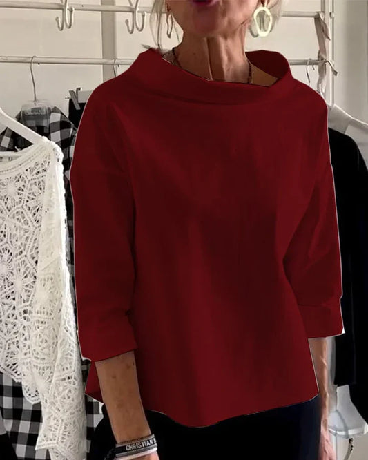 Lässiges Top mit breitem Revers und halbem Rollkragen für einen stylischen Look