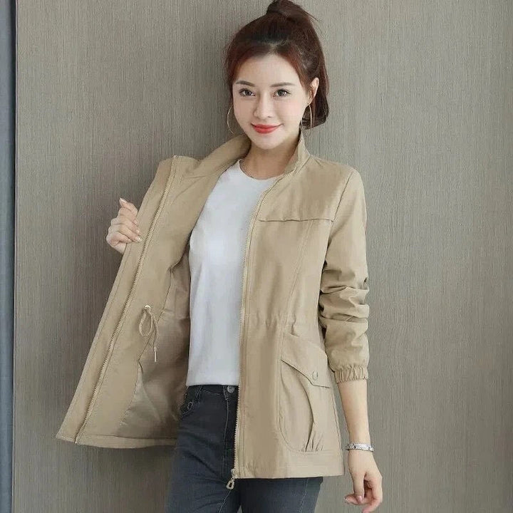 Noena – Kurzer Trenchcoat mit verstellbarer Taille für Damen
