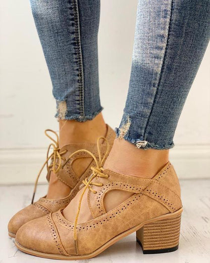 Klassische Brogue-Stiefeletten mit zeitlosem Design